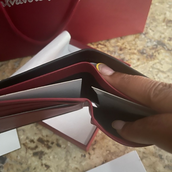 Men’s Ferragamo wallet - Picture 5 of 9